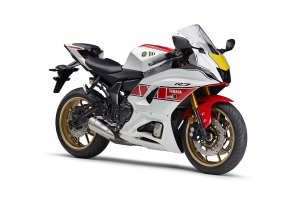 アルファ長岡店 新型ヤマハ YZF-R7(2022年モデル) 早期予約受付