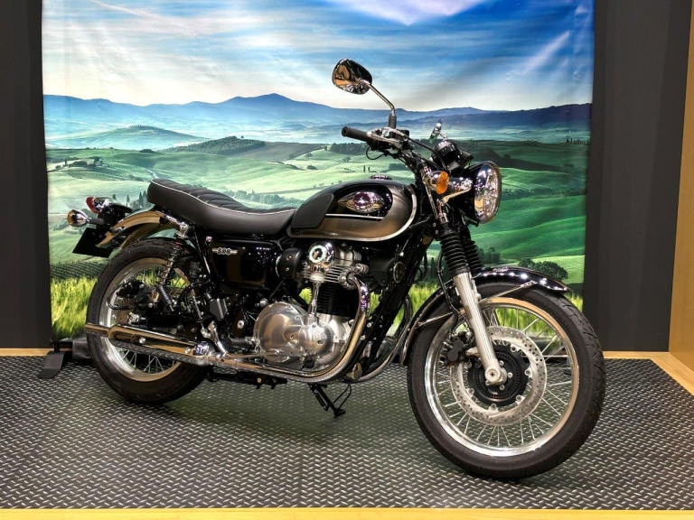 KAWASAKIプラザ新潟】W800('24)新車在庫ございます！検討中の方はお早めに！