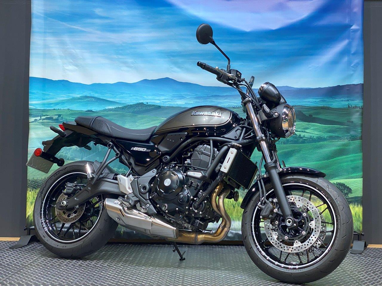 KAWASAKIプラザ新潟】Z650RS (中古車)2024年式 ワンオーナー車両＆低走行車両が入荷しました！メーカー保証もたっぷり残っています！