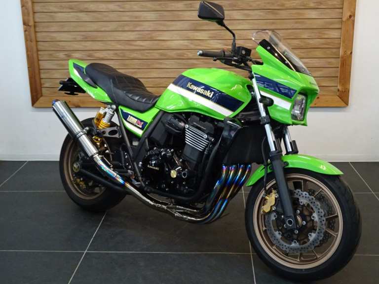 ZRX1200 DAEG（2009～2016） サービスマニュアル古本。 （殿堂