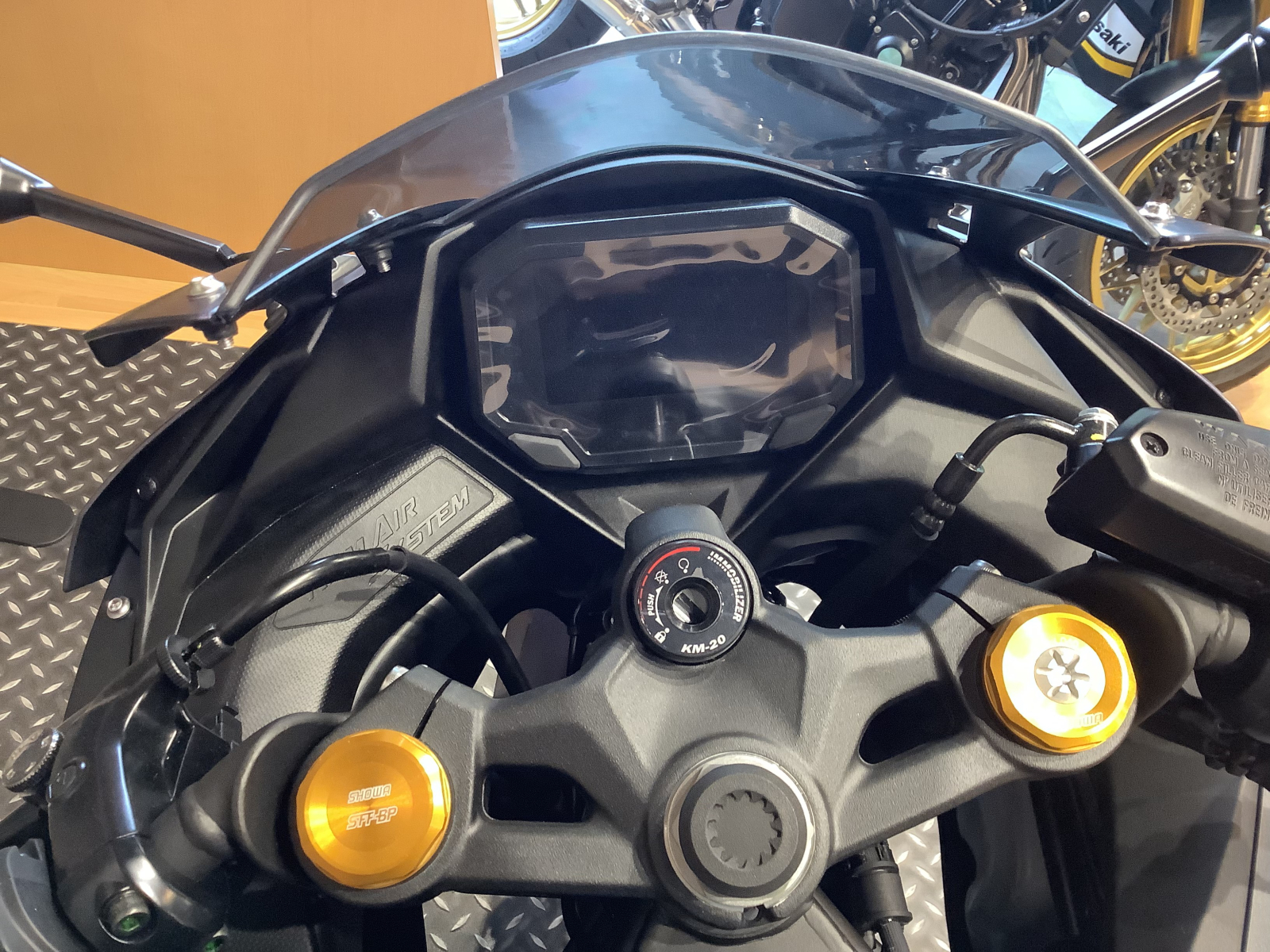 GASP 2023限定 Kawasaki ZX10R ZX 10R Gas Cap Vortex 2021-2024 2025 Black V3