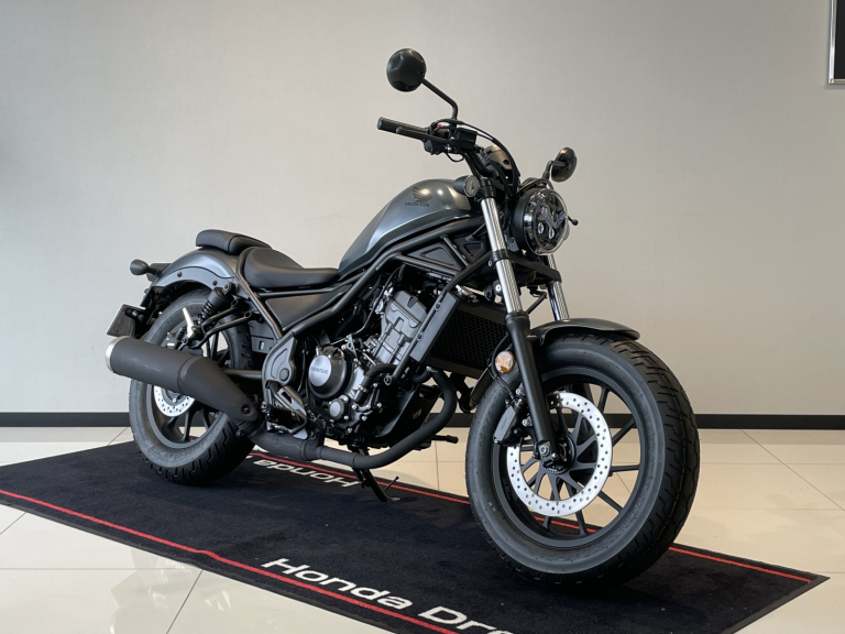 レブル２５０ ホンダ HONDA 新しいホンダ・レブル250登場！──ついにクラッチ操作不要へ | GQ JAPAN