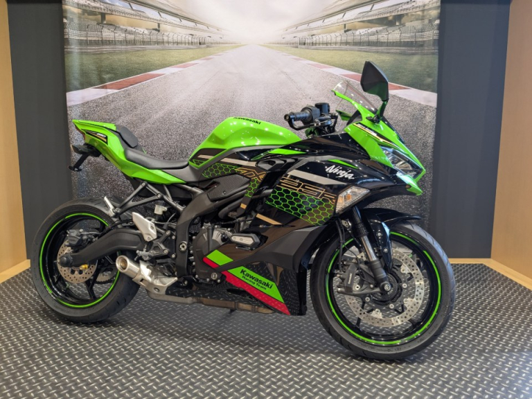 KAWASAKIプラザ新潟】Ninja ZX25R SE KRT EDITION