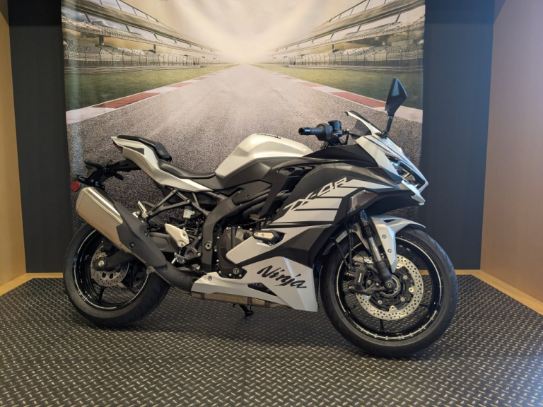 KAWASAKIプラザ新潟│アルファ：ALPHA Big Bike Group 総合サイト