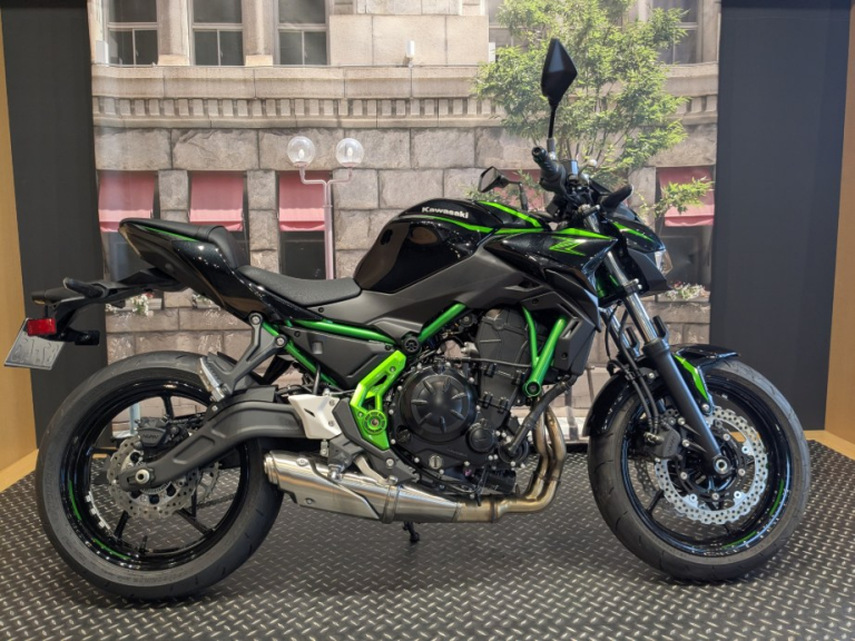 むちらぶ様　【専用】 KAWASAKIプラザ新潟】Ninja ZX25R SE KRT EDITION