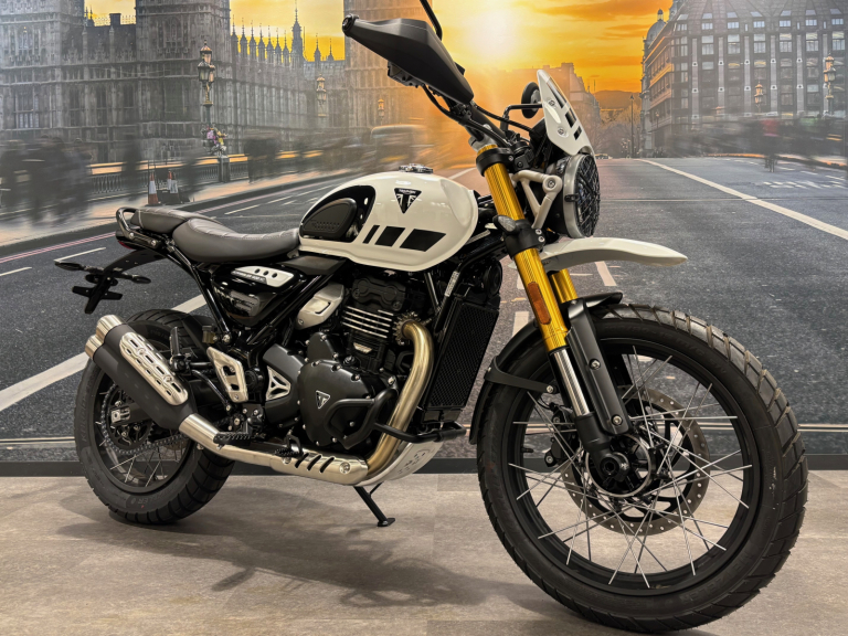 トライアンフ新潟│アルファ：ALPHA Big Bike Group 総合サイト