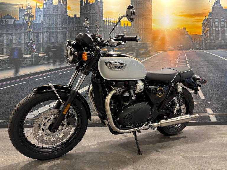 トライアンフ新潟│アルファ：ALPHA Big Bike Group 総合サイト
