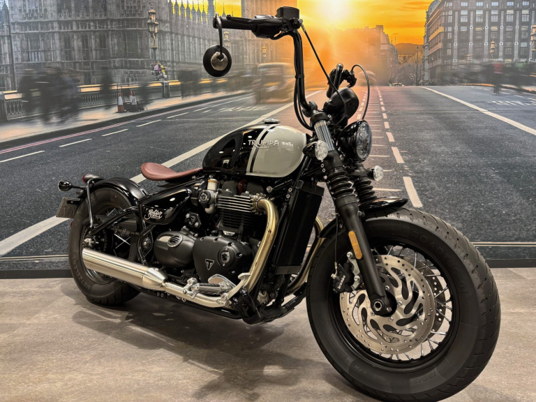 トライアンフ新潟│アルファ：ALPHA Big Bike Group 総合サイト