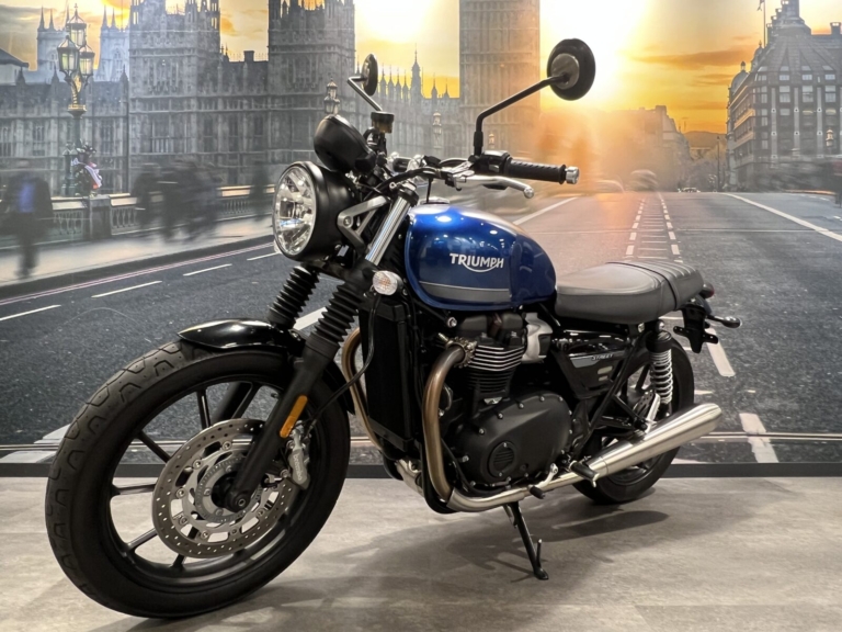 トライアンフ新潟│アルファ：ALPHA Big Bike Group 総合サイト